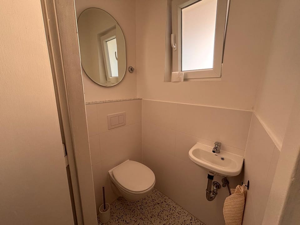 Toilet, Bathroom