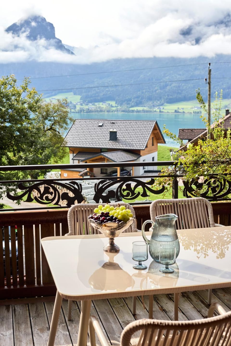 Natural landscape, Balcony/Terrace, Lake view, Mountain view
