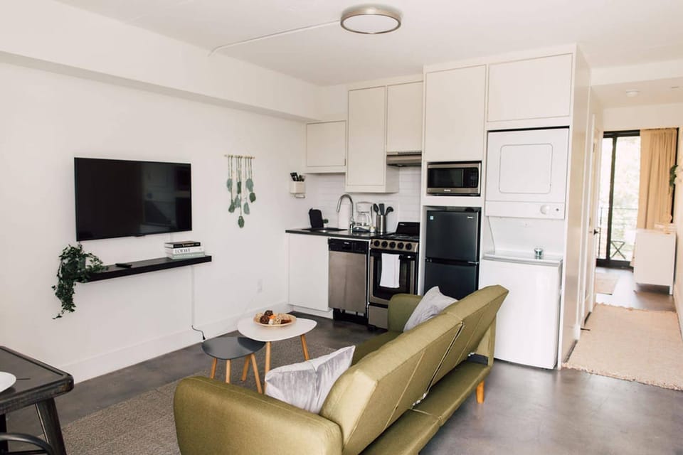 Activities, Living room, Dining area