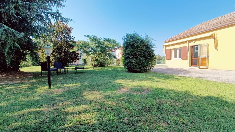 Property building, Natural landscape, Garden, Garden view