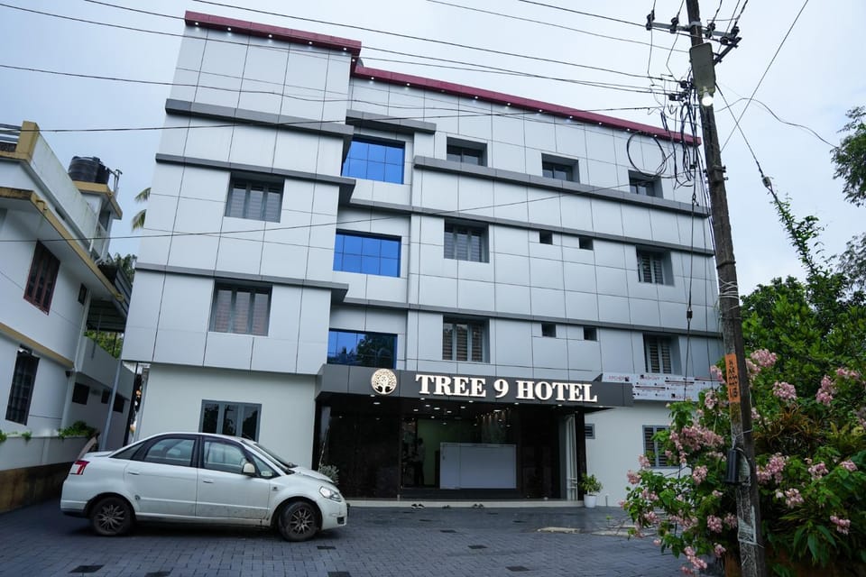 Property building, Day, Location, Parking
