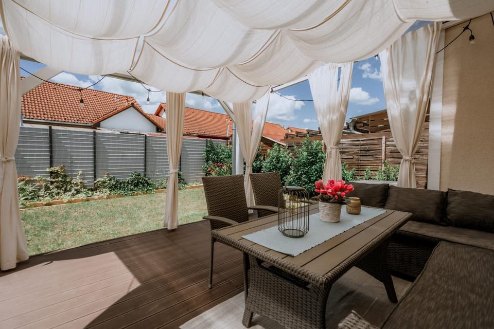 Garden, Balcony/Terrace, Garden view