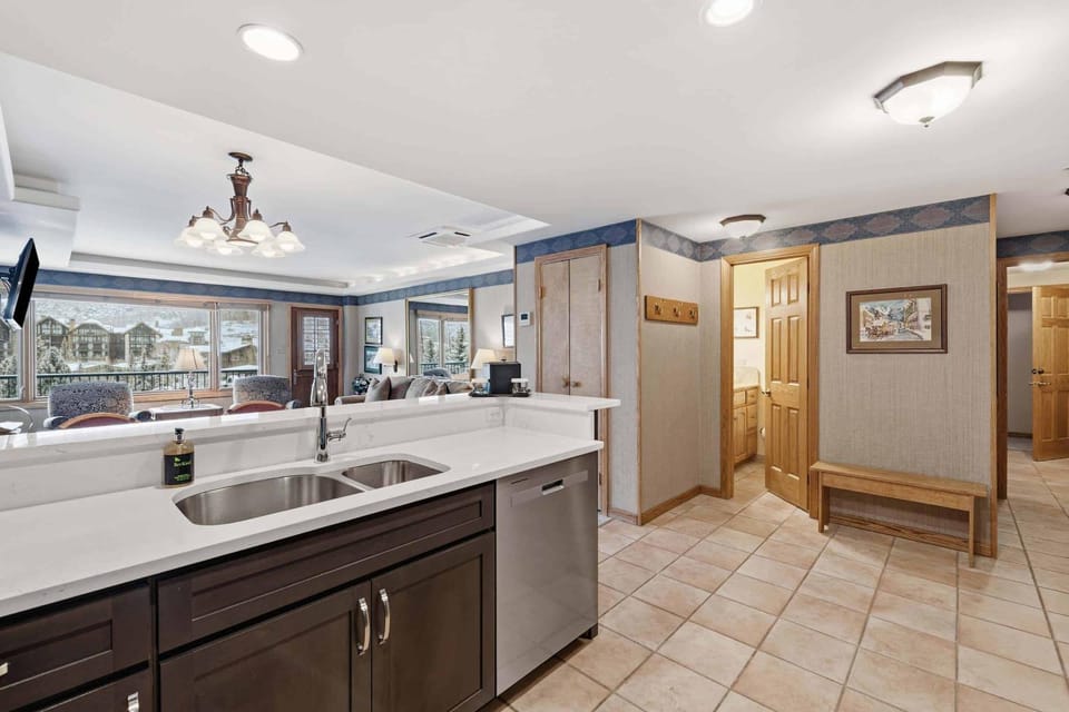 Lodge Tower 594 One Bedroom Residence Apartment in Vail