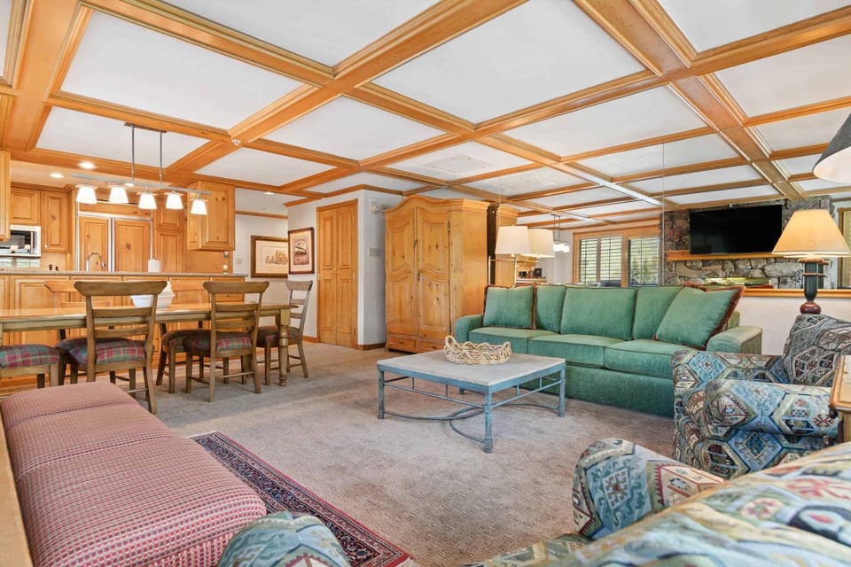 Lodge Tower 599 Two Bedroom Residence Apartment in Vail