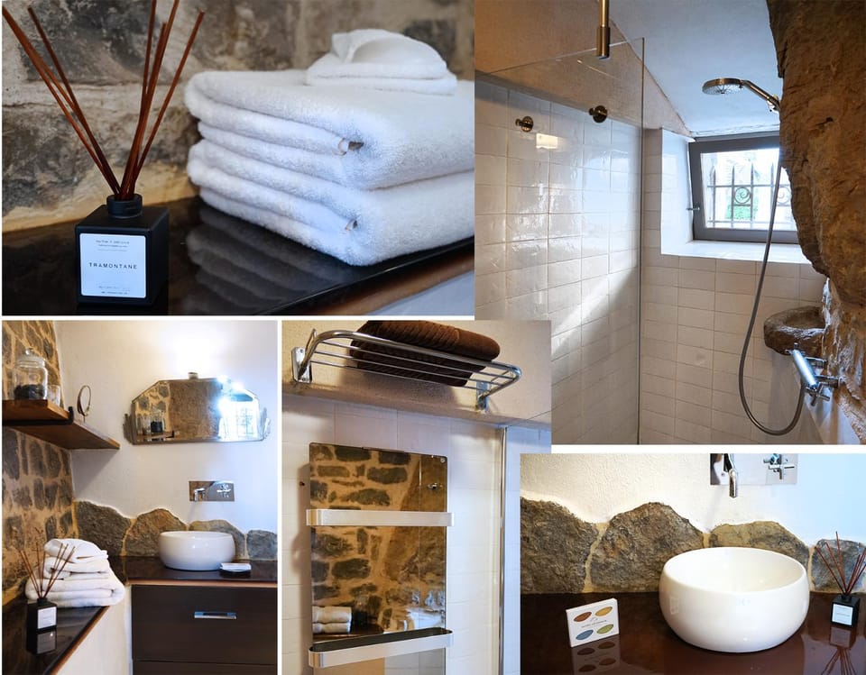 Bathroom, towels