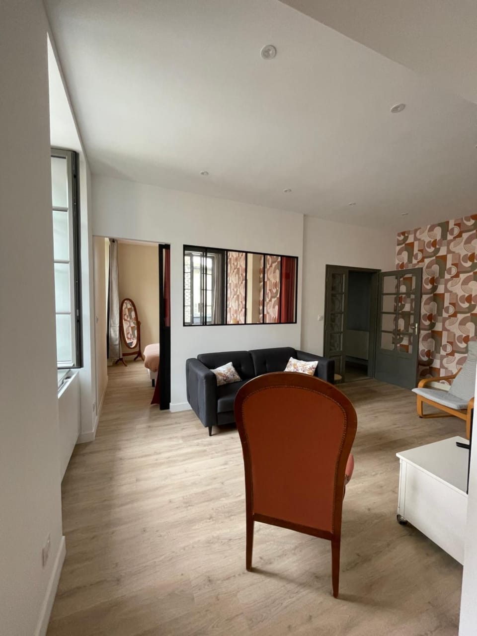 Photo of the whole room