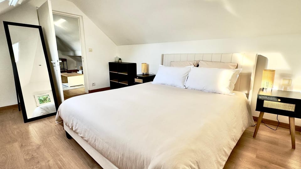Le Fournil Secret Apartment in Massy