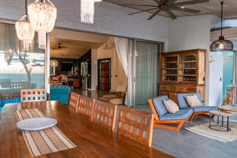 Luxury Casa Aria - Prime Location - Best Views Villa in Santa Teresa Beach