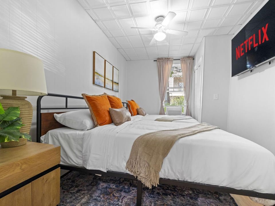 Boston 4BR Home with Parking BBQ Fire Apartment in Somerville