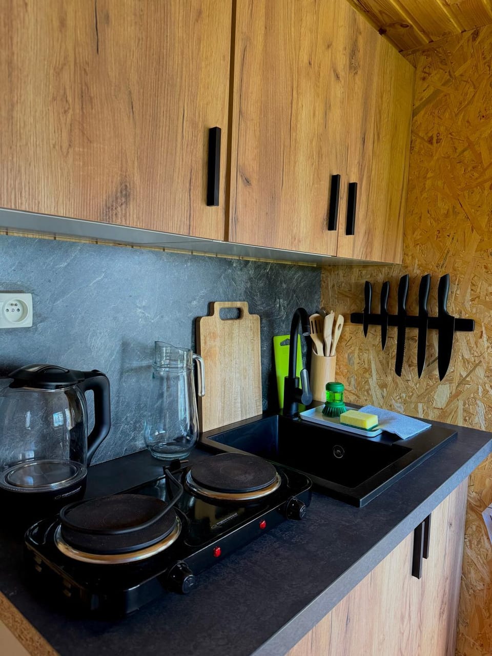 Kitchen or kitchenette, kitchen, kitchen