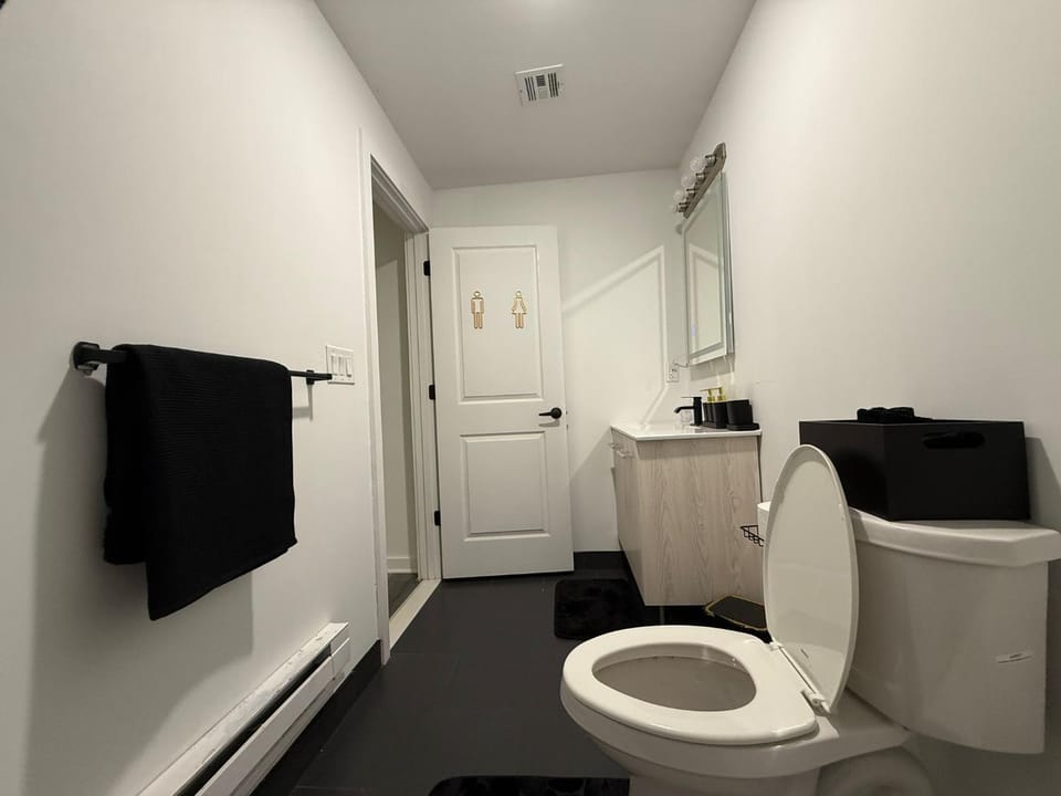 Toilet, Bathroom