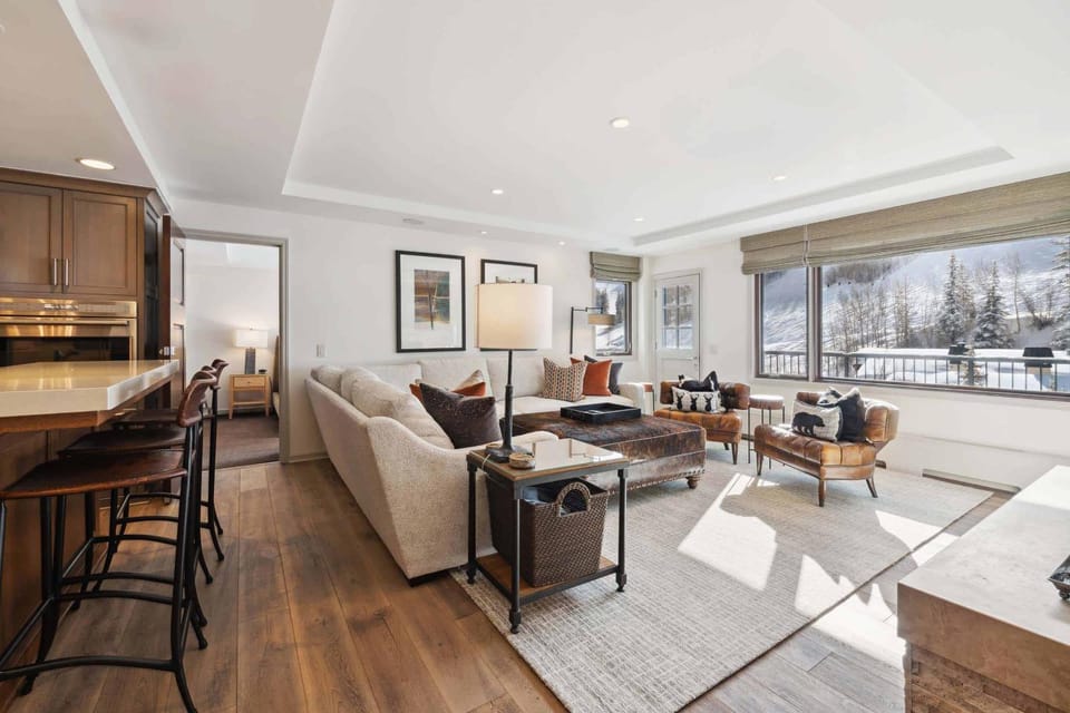 Lodge Tower 687 Three Bedroom Residence Apartment in Vail