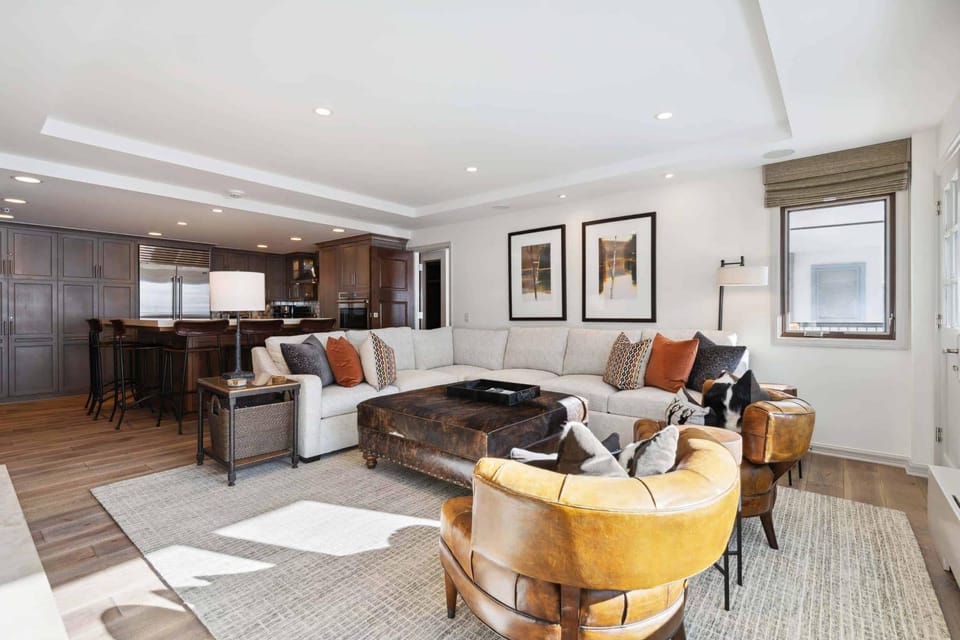Lodge Tower 687 Three Bedroom Residence Apartment in Vail
