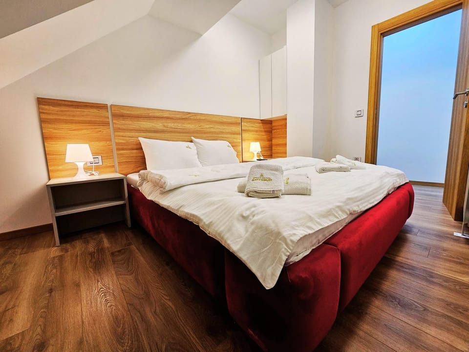 Apart-hotel Antique, Zlatibor Apartment hotel in Zlatibor