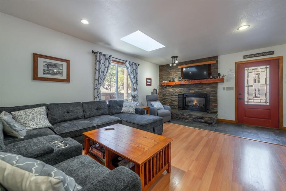 Lakeside Serenity Retreat House in Kings Beach