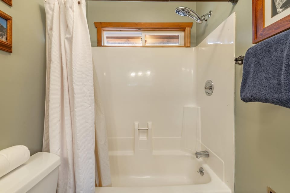 Bathroom, Bath