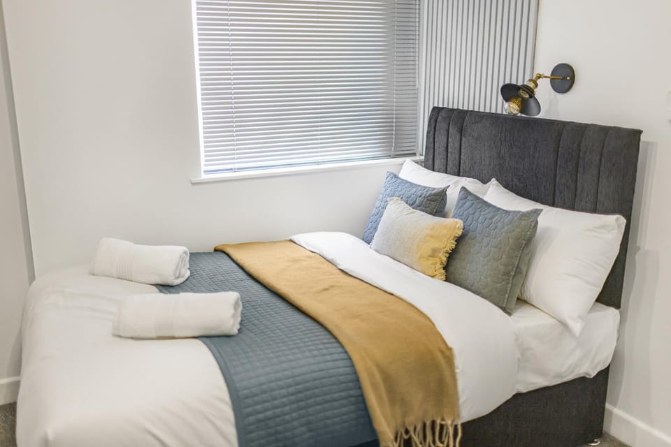 Bed, Bedroom