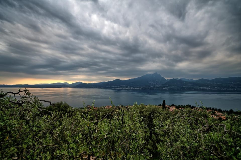 Garden view, Lake view, Landmark view, Mountain view