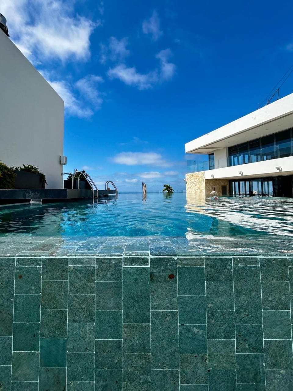 Balcony/Terrace, Swimming pool, Swimming pool