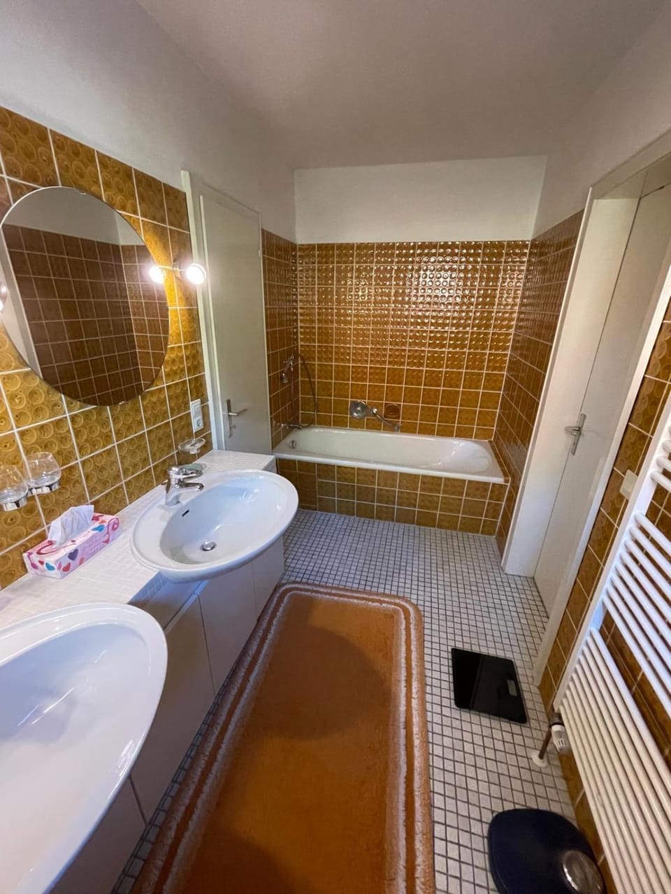 Bathroom, Bath