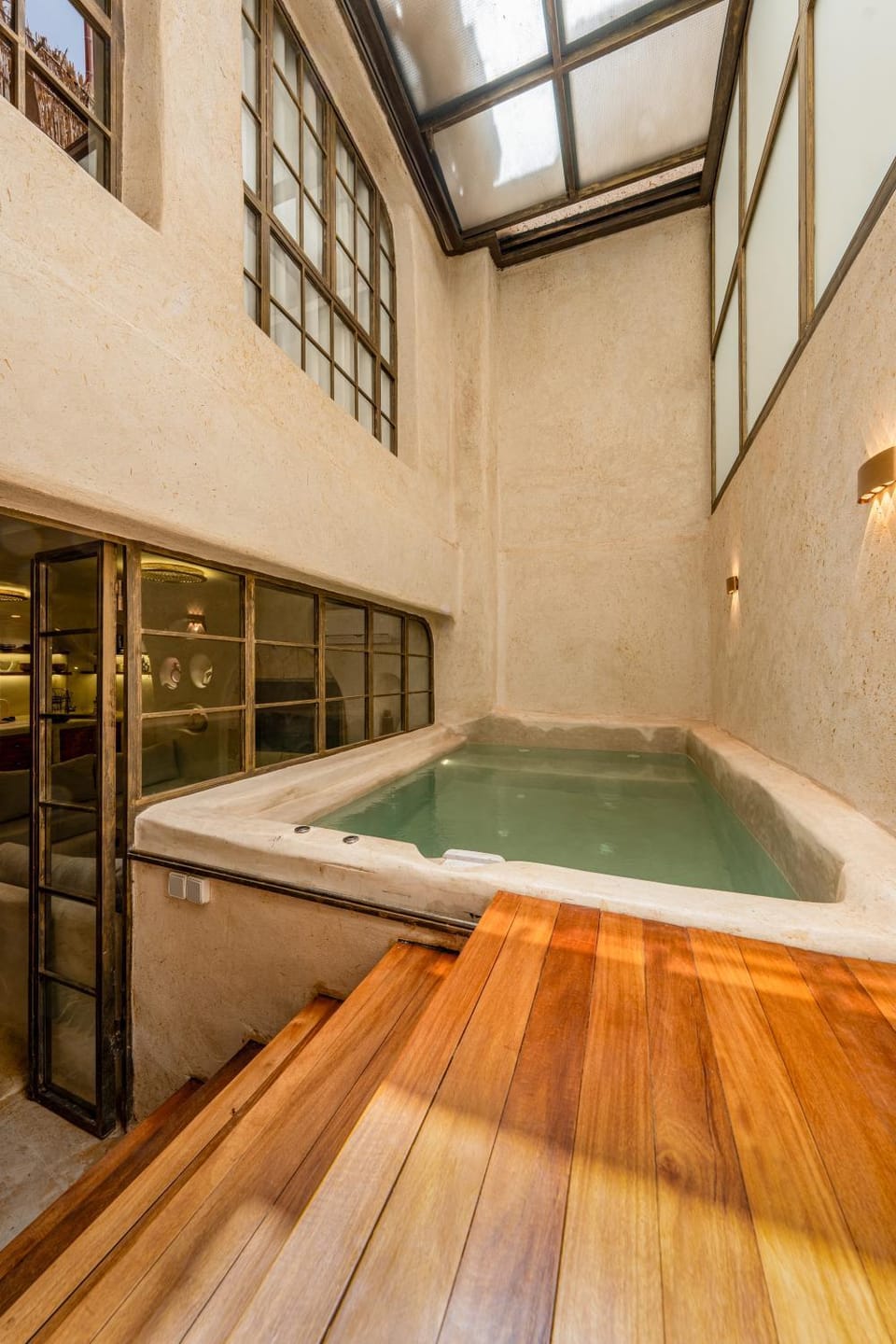 Swimming pool
