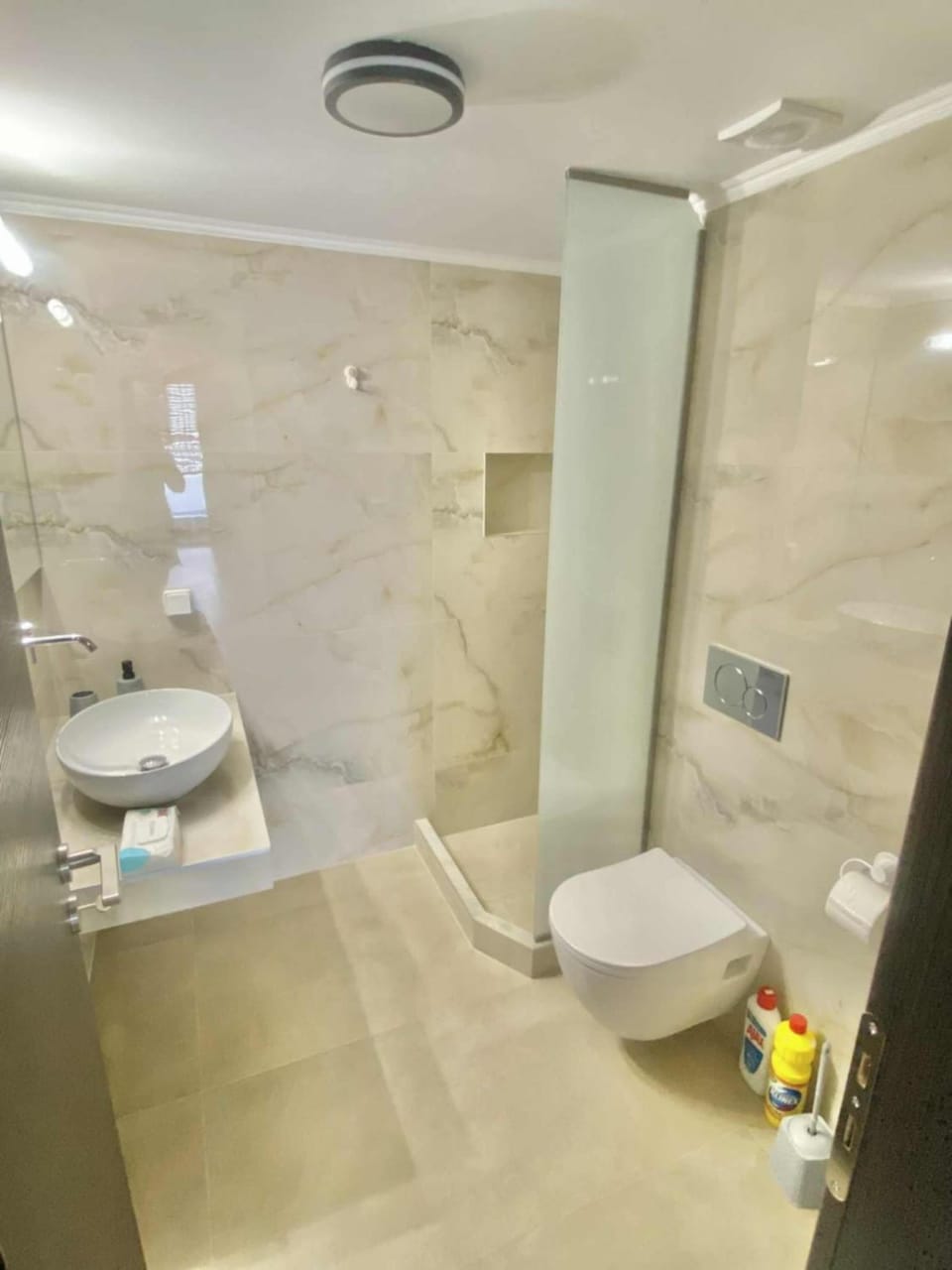 Shower, Toilet, bidet
