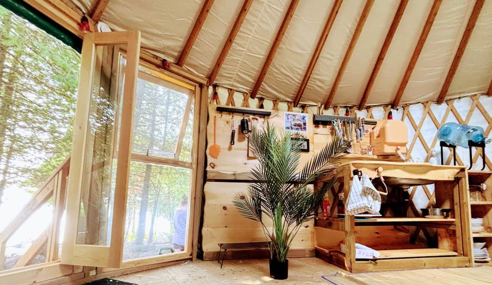 Waterfront CedarGrove Yurt-Glamp Luxury tent in South Bruce Peninsula
