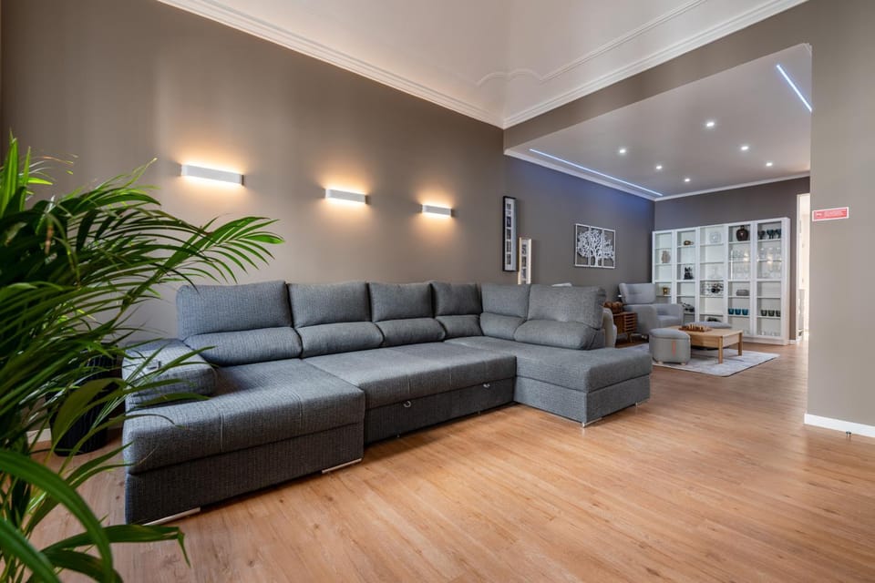 Living room, Seating area