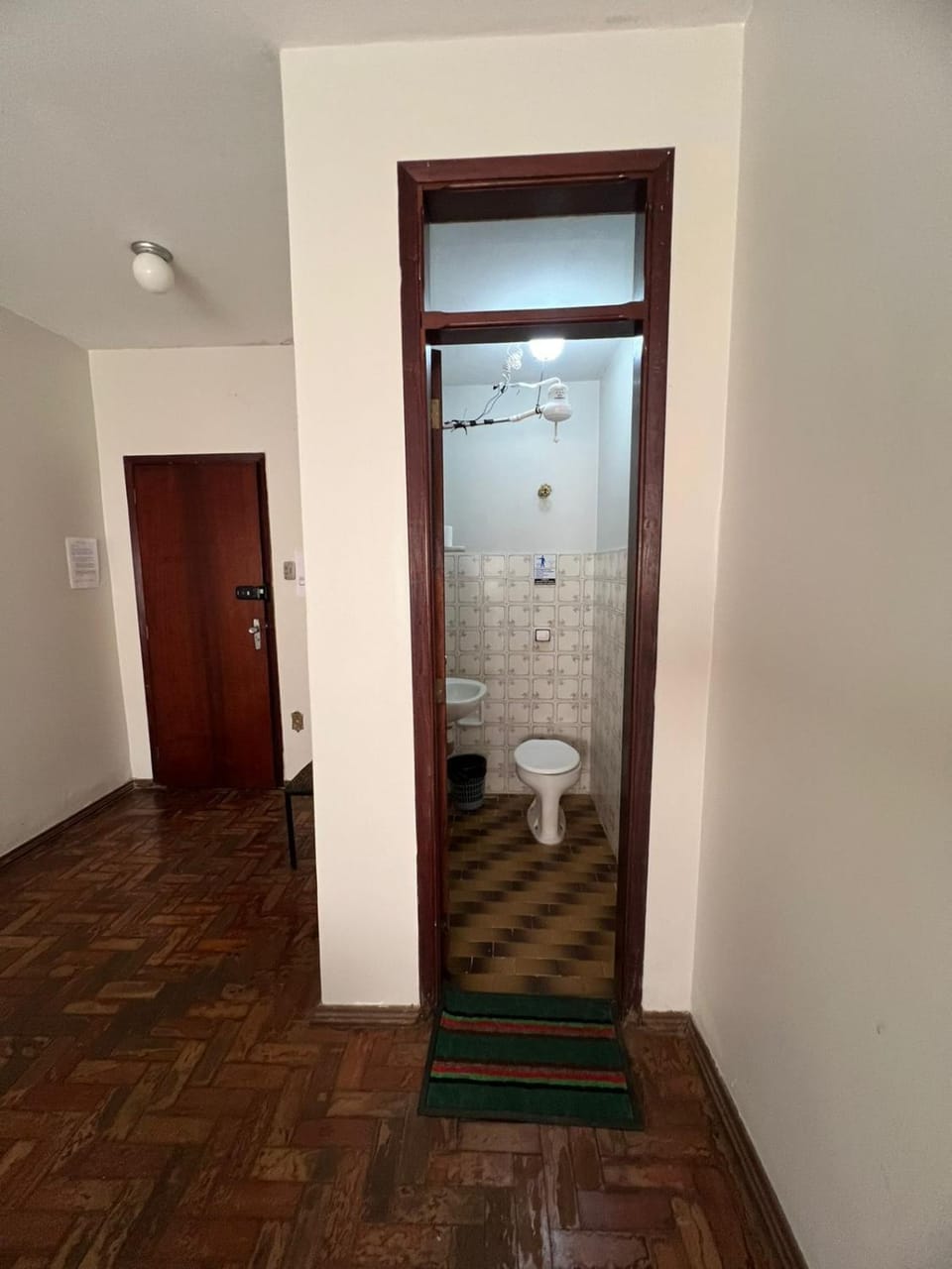 Apartamento 107 - Suíte econômica com ar condicionado Apartment in State of Goiás
