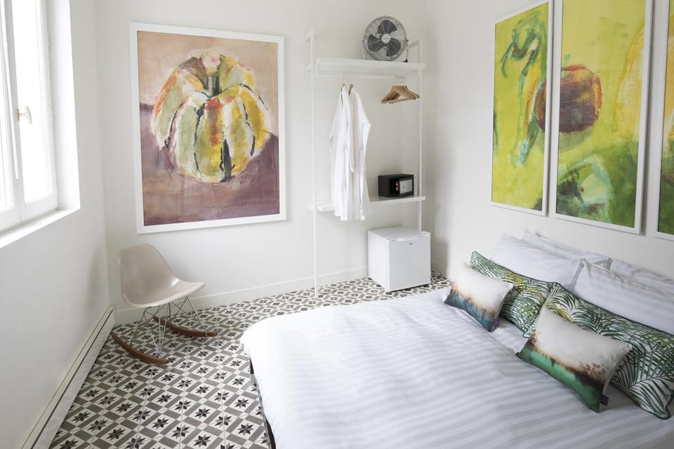 Bed, Photo of the whole room, Bedroom, Garden view, air conditioner