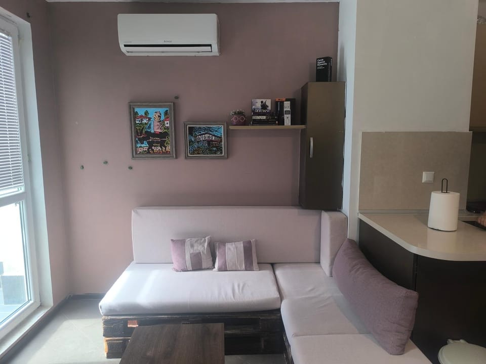 Sunny Hollow Apartment in Sofia