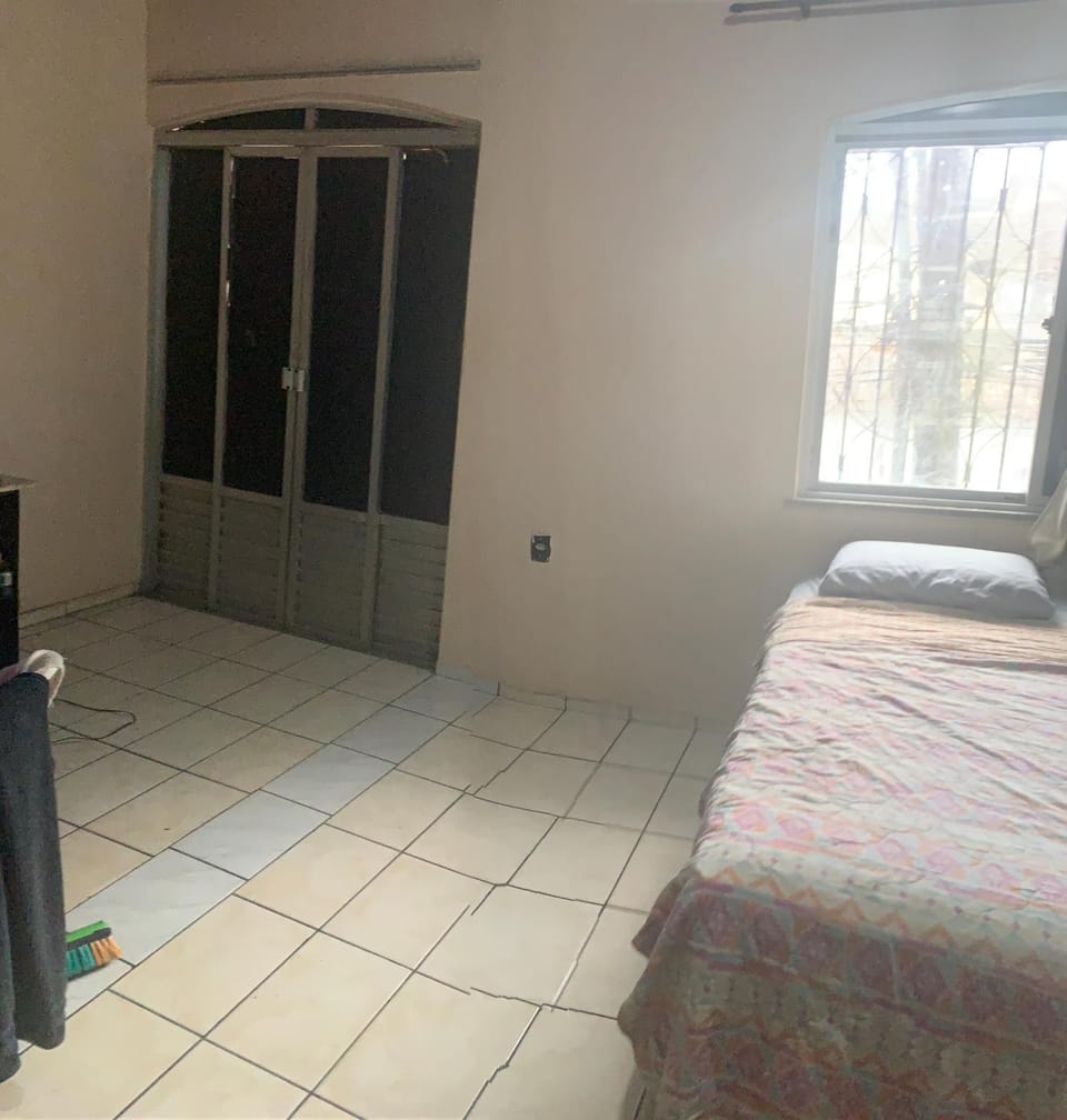 Quarto triplo com banheiro em casa compartilhada COP 30 Vacation rental in Belém