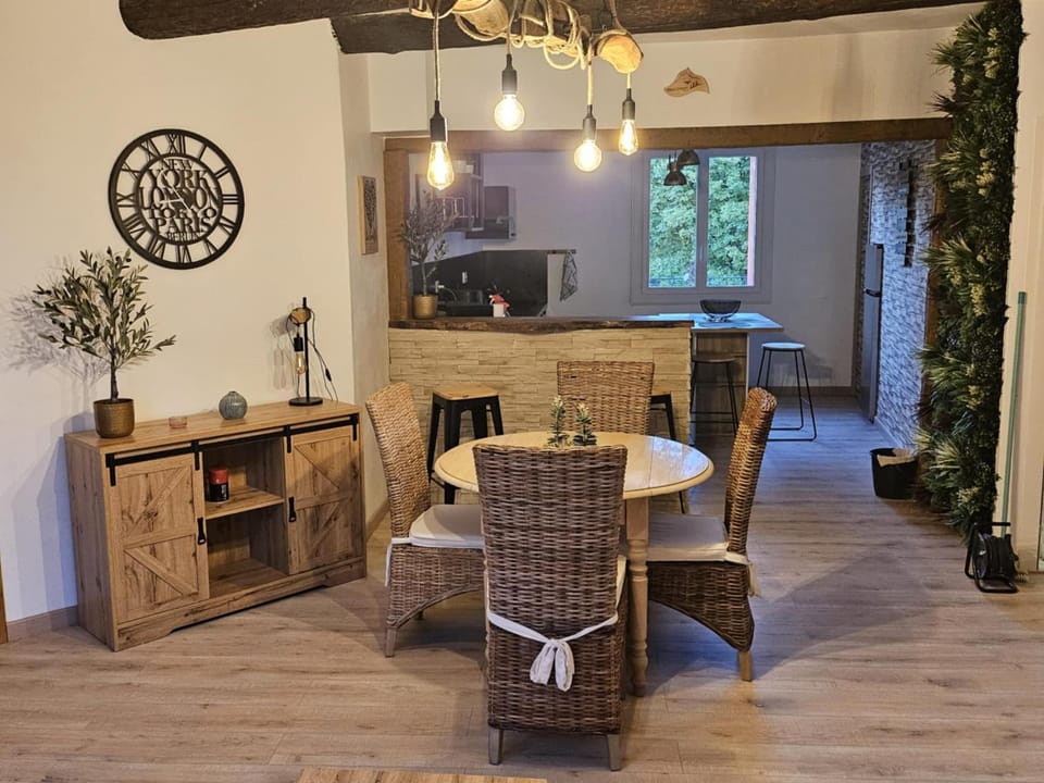 La Maison Delle Spellé - Meublé de Tourisme 4 étoiles Apartment in Provence-Alpes-Côte d'Azur