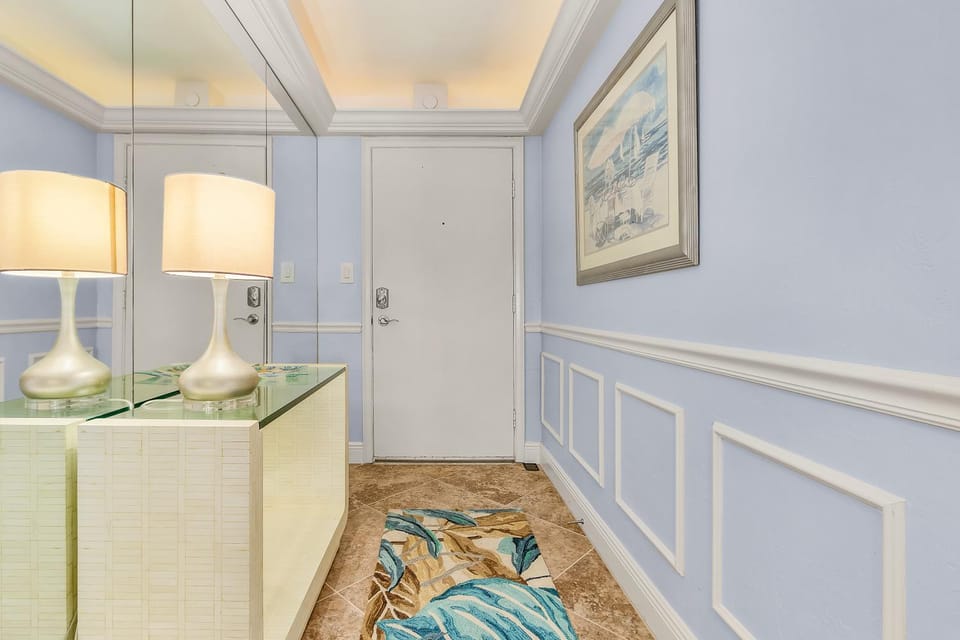 Oceanview Condo - Sea Isles 8D House in Bonita Springs