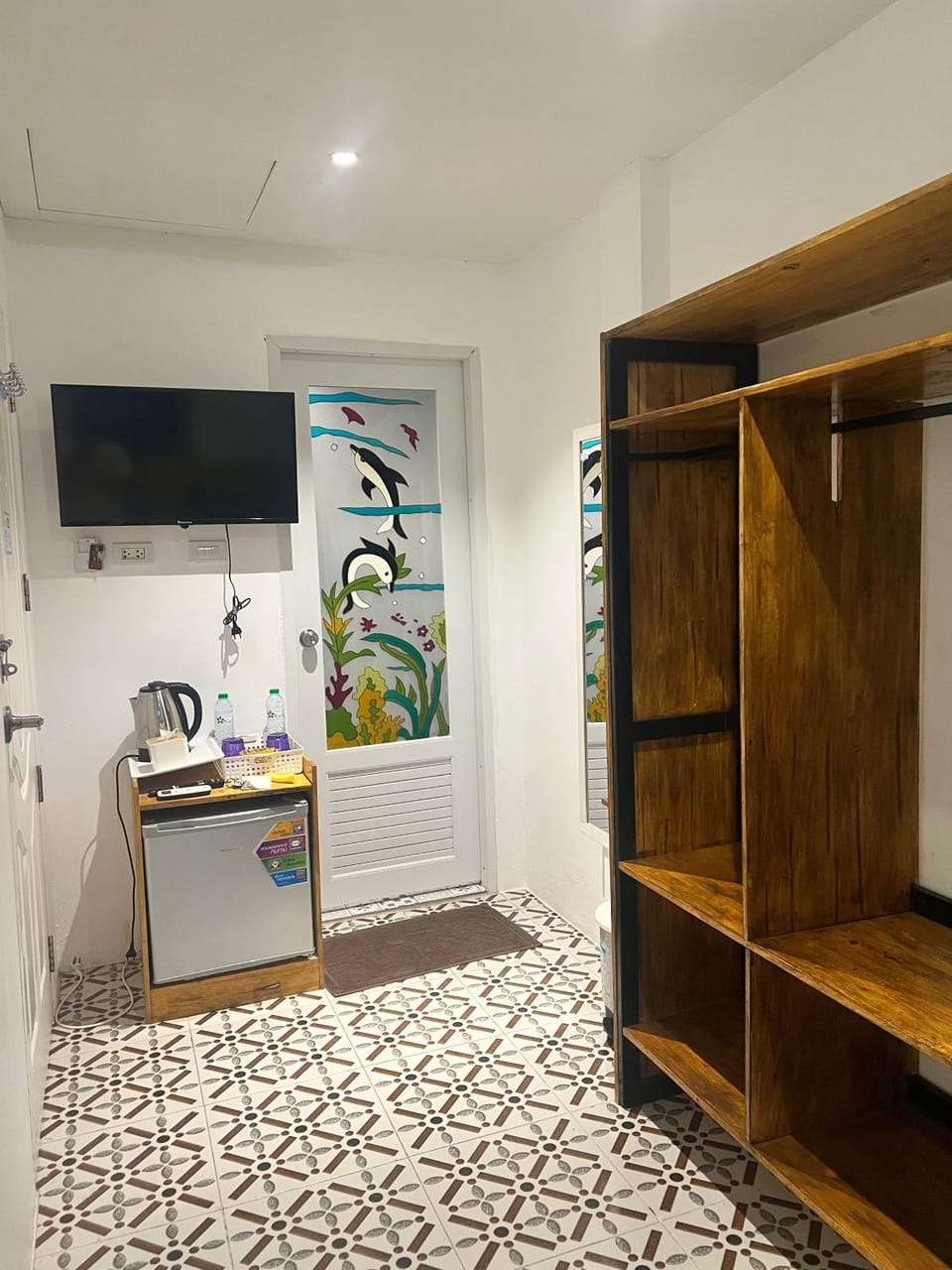 TV and multimedia, minibar, wardrobe