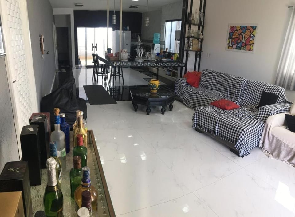 Casa Bon Vivant Praia Dos Anjos House in Vila Canaa