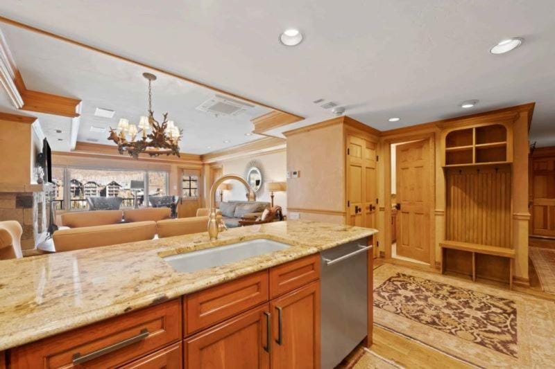 Lodge Tower 694 Two Bedroom Residence Apartment in Vail
