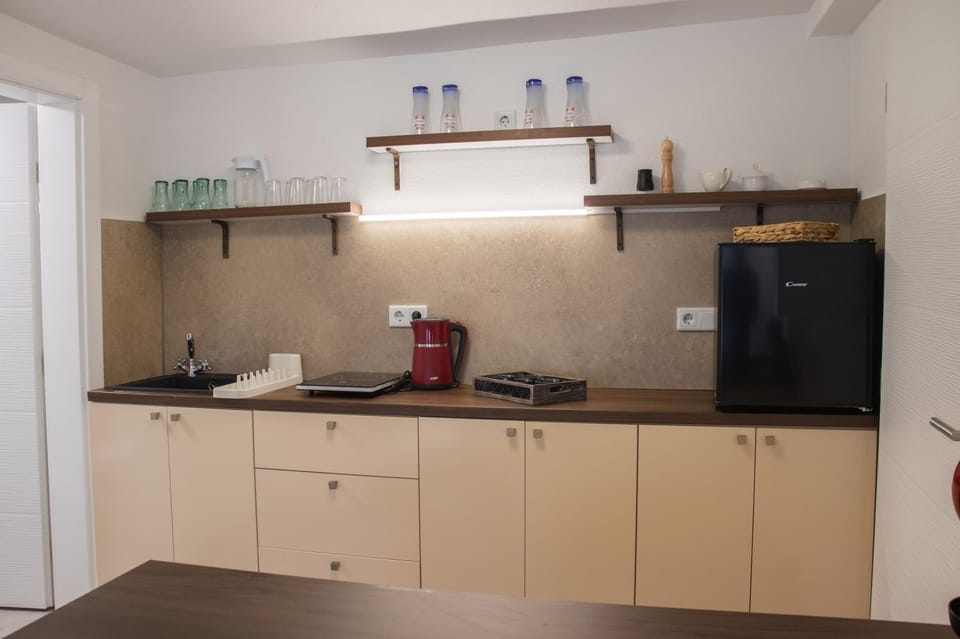 Coffee/tea facilities, Kitchen or kitchenette