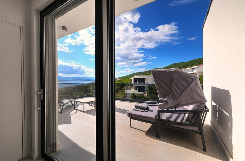 Balcony/Terrace, Balcony/Terrace