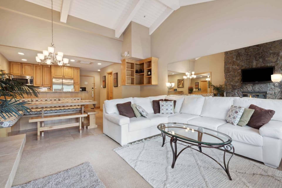 Lodge Tower 778 One Bedroom Residence Apartment in Vail