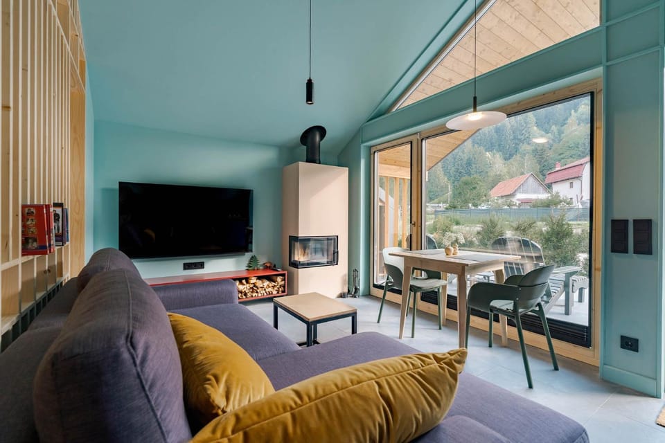 Communal lounge/ TV room, TV and multimedia, Living room, Seating area, Dining area, Evening entertainment, fireplace, fireplace
