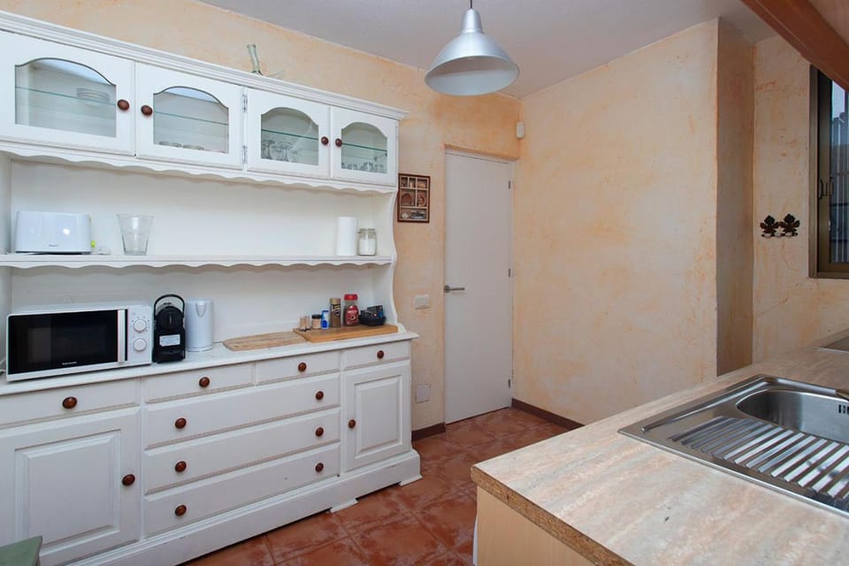 Villa Blanca House in Torrevieja