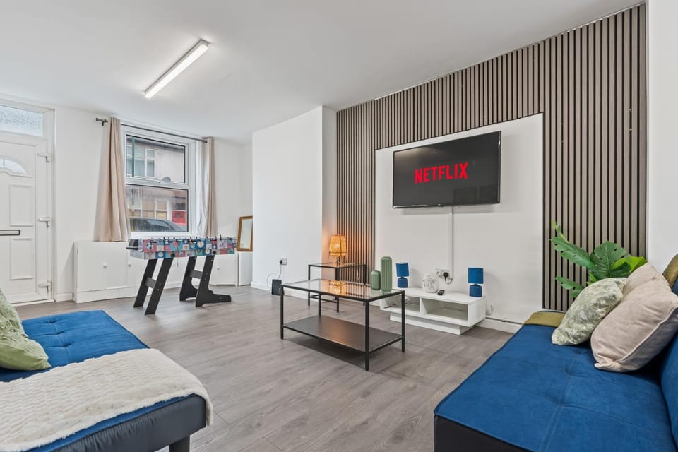 TV and multimedia, Seating area