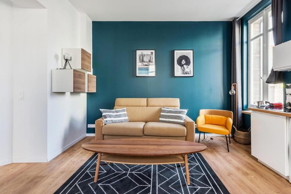 Bel appartement à Nansouty Apartment in Bordeaux
