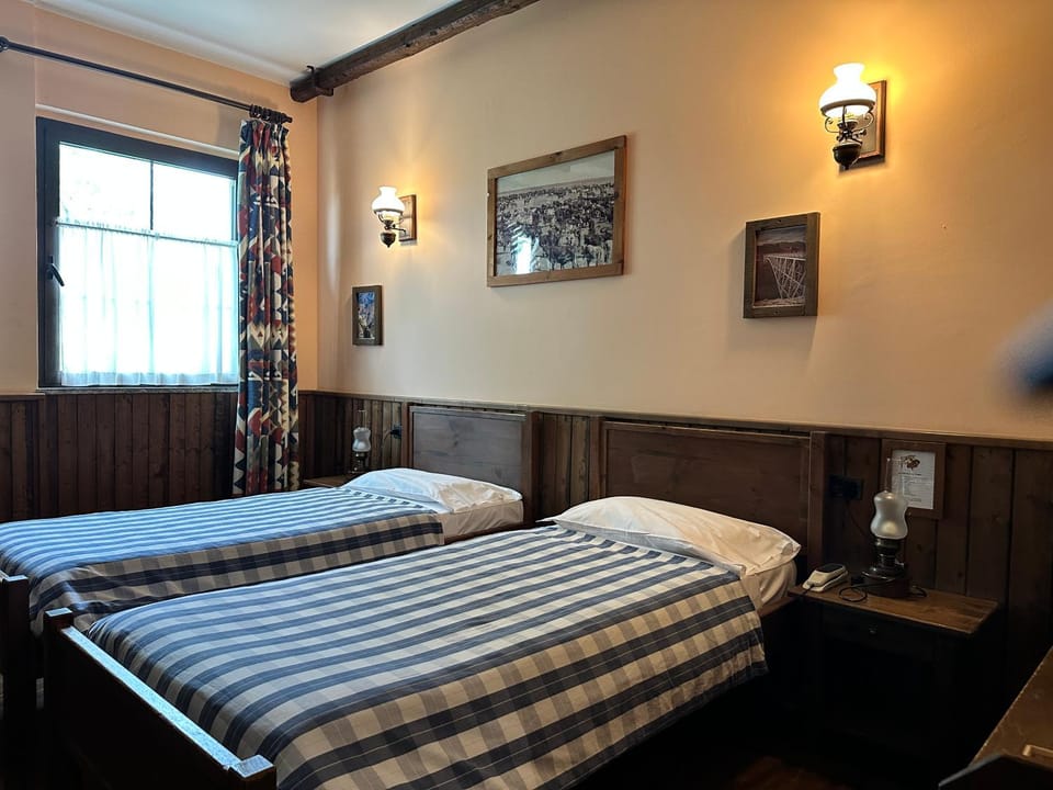 Cowboys Guest Ranch Hotel in Lombardy