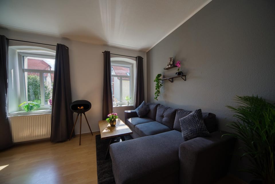 Living room, Seating area, fireplace