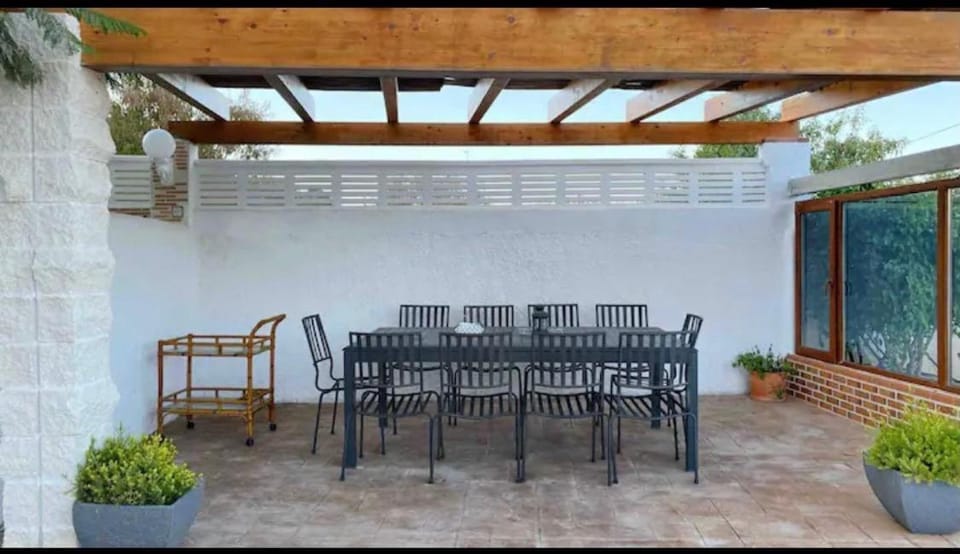 Calpe chalet privado 7 min de la playa piscina wifi parking aire barbacoa grupos House in Calp