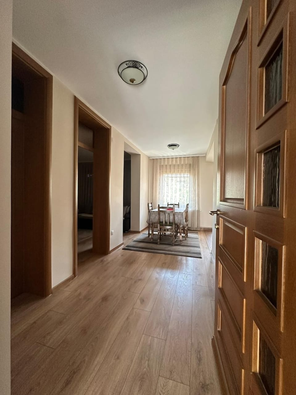 Facade/entrance, Dining area