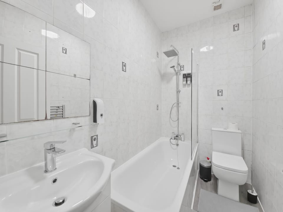 Urban retreat near the station Apartment in London