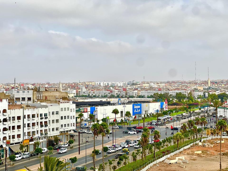 Day, Neighbourhood, Bird's eye view, City view, Street view, Location
